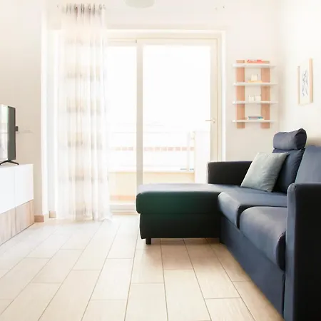 Lägenhet Moderno E Luminoso