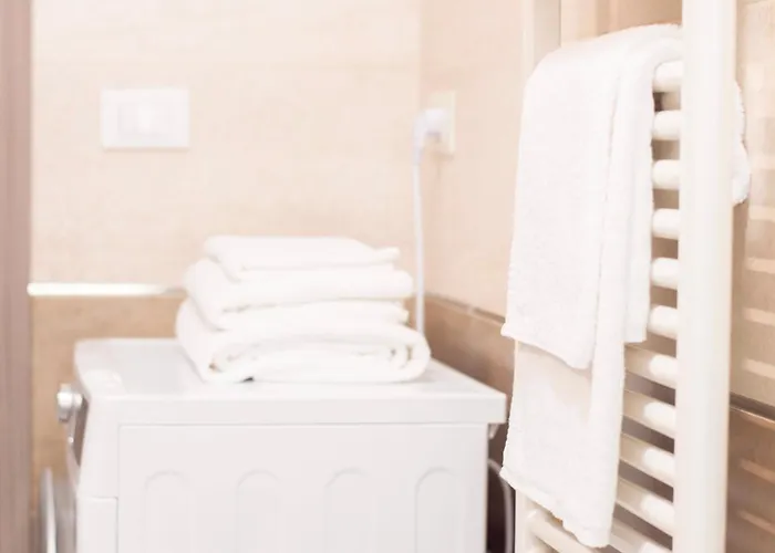 Moderno E Luminoso Rom