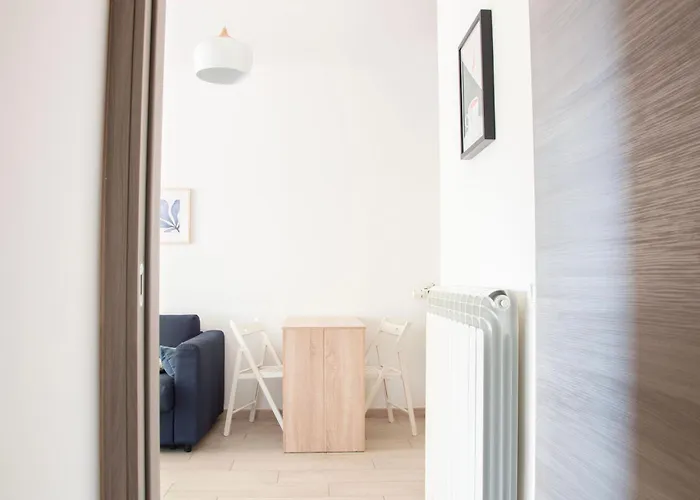 Moderno E Luminoso Rom