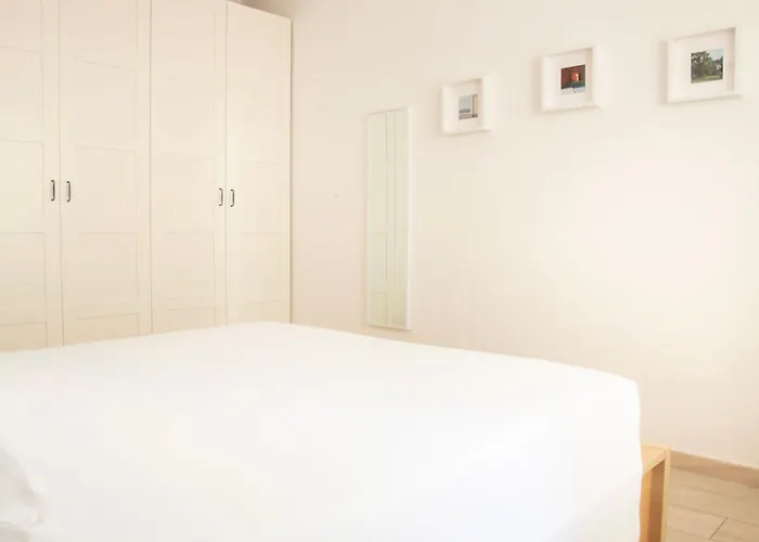 Moderno E Luminoso Lägenhet